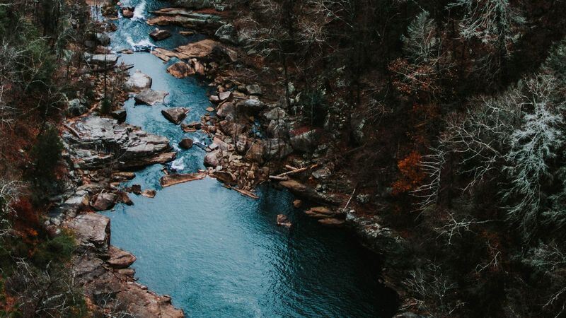 Fording a river in virtual reality 